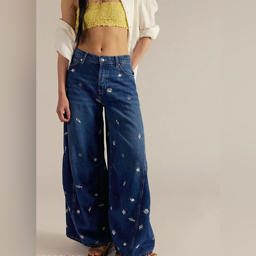 Free people We The Free Westward Embroidered
Jeans - Picture 3 of 9
